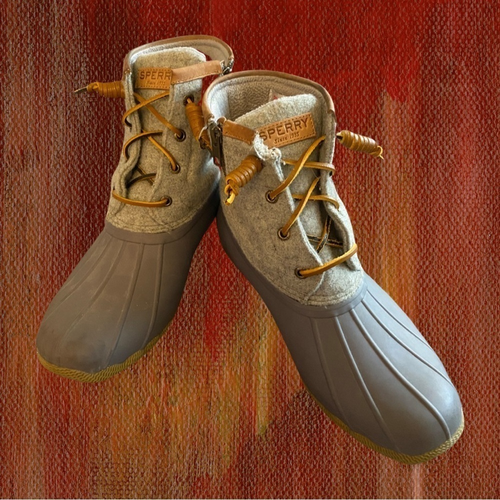 SPERRY TOP SIDER Women’s Wool Embossed Saltwater Duck Boots